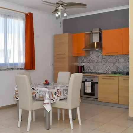 Ix-xaluppa J3 Gozo *